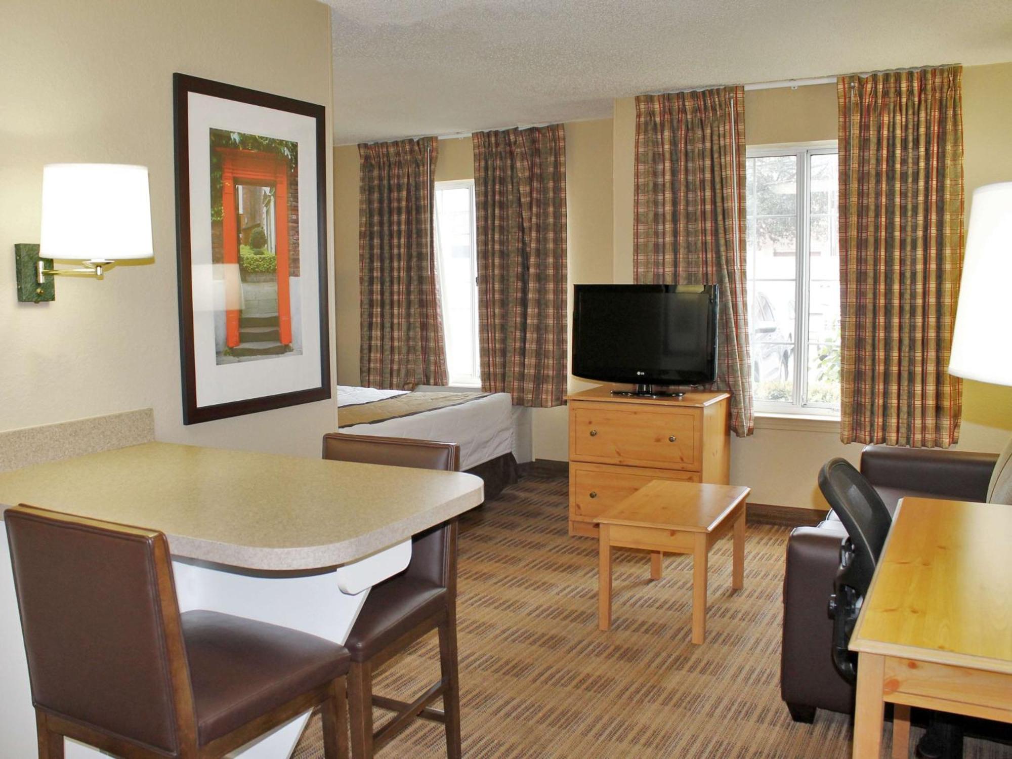 Extended Stay America Suites - Atlanta - Marietta - Powers Ferry Rd Sandy Springs Dış mekan fotoğraf