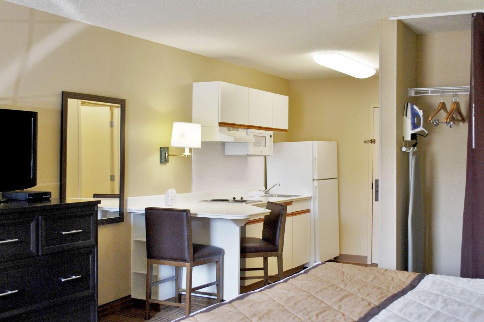 Extended Stay America Suites - Atlanta - Marietta - Powers Ferry Rd Sandy Springs Dış mekan fotoğraf